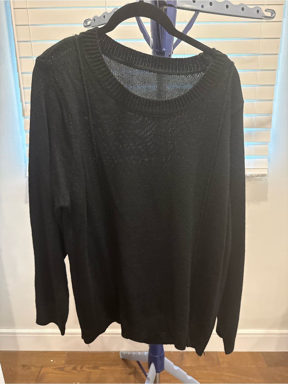 SHEIN Men's Black Crewneck Knit Sweater
